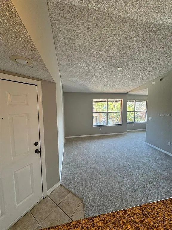 1 bed, 1.0 bath, 597 sqft, $1,200 — Photo 1