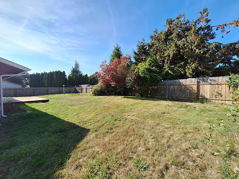 5867 Madrona Dr — Photo 23