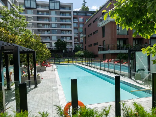 7228 Adera St #202, Vancouver, BC V6P 0H8