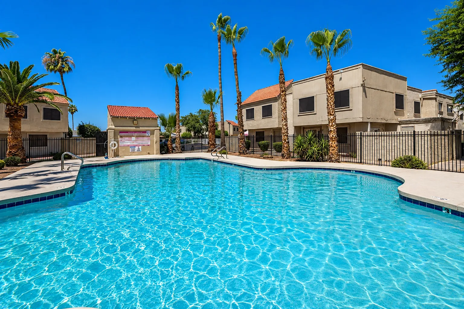 2 bed, 1000 sqft, $1,450 — Photo 2