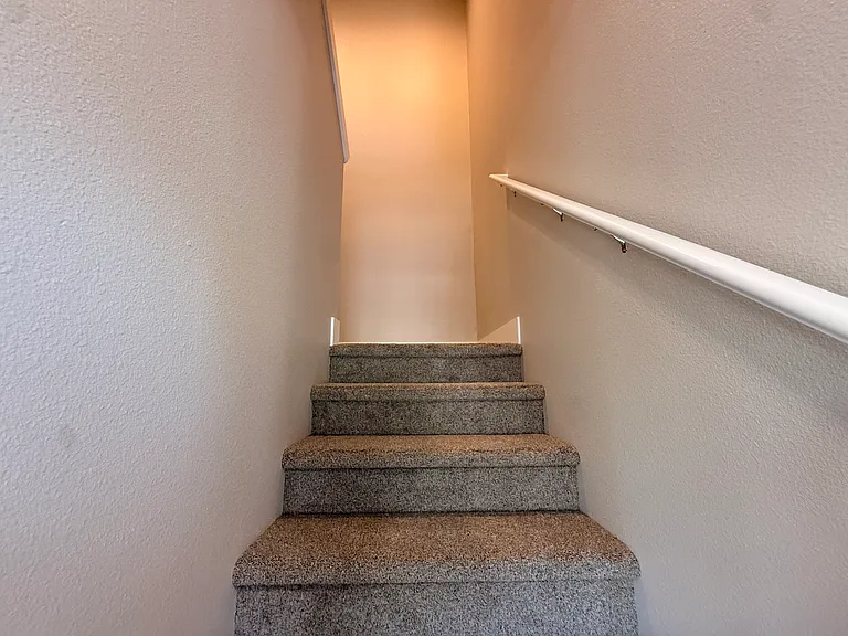 1071 Big Fir Pl S #1071 — Photo 32