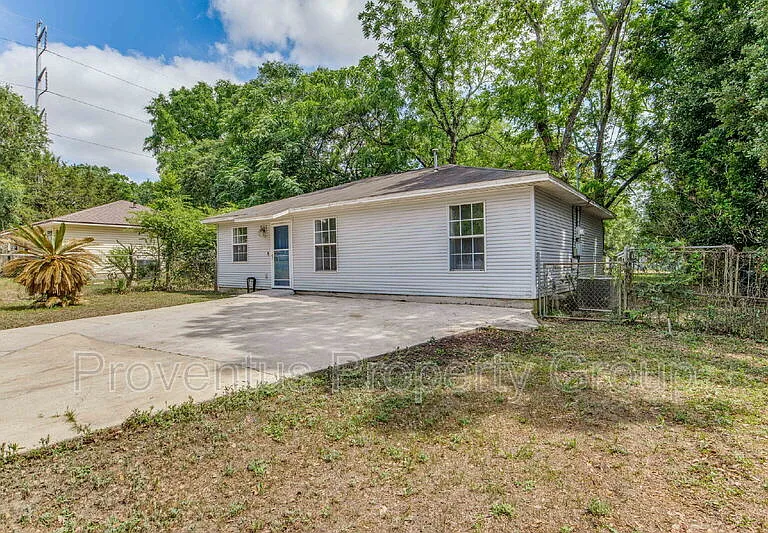 1261 Basin St — Photo 43