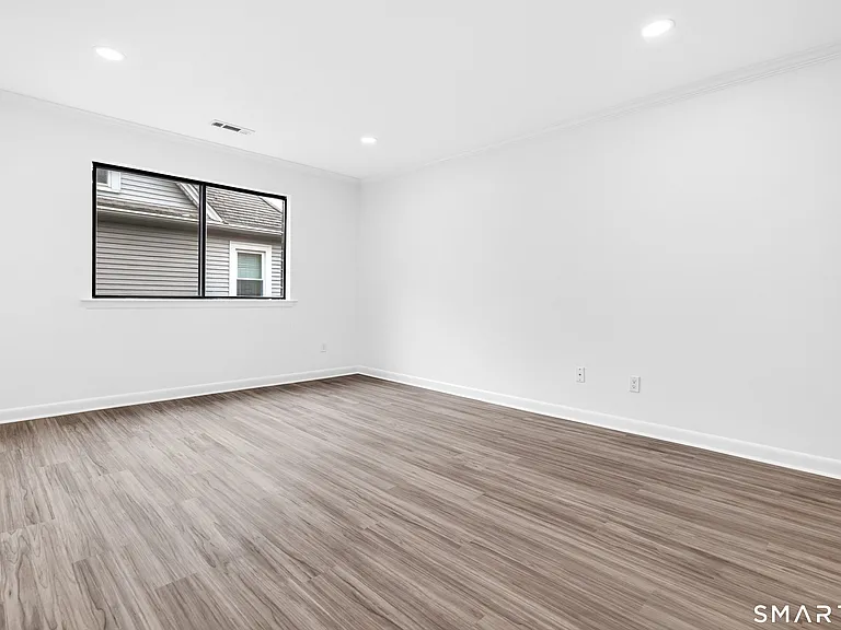 1500 Bedford St #202 — Photo 15