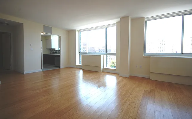 Rented by Kahen Properties | media 18