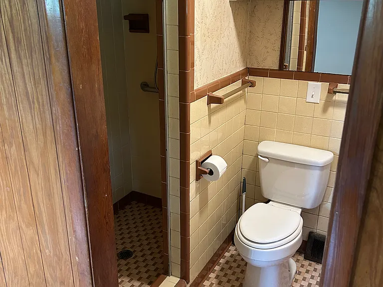 2505 Volunteer Pkwy — Photo 12