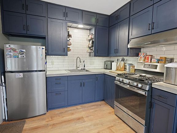 3rd image of 4827 Riverside ROAD