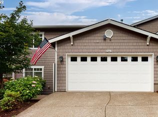 575 NW Lamonde Ter, Portland, OR