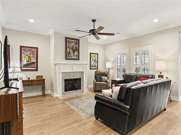 4th image of 447 Terrace Lake Dr