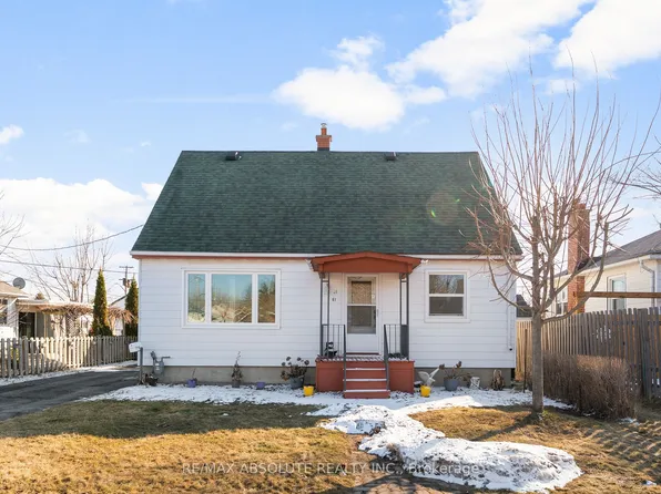 61 3rd Ave, Arnprior, ON K7S 1Y6