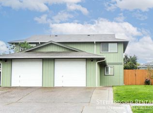757 Cloverleaf Loop, Springfield, OR 97477