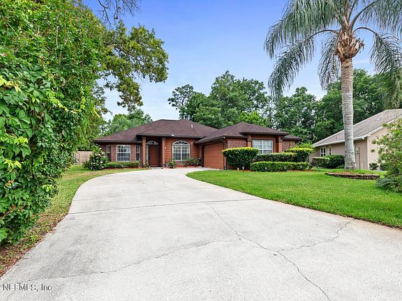 3rd image of 8254 PROVINCIAL Circle S