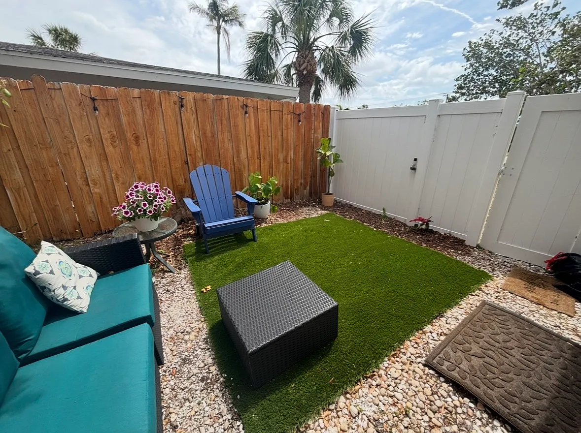 Britannia Rd, Sarasota — Photo 2