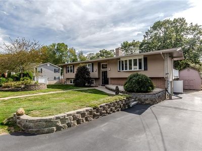 25 Lincoln Dr, Johnston, RI, 02919