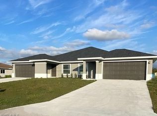 1513 Gilbert Ave S, Lehigh Acres, FL 33973