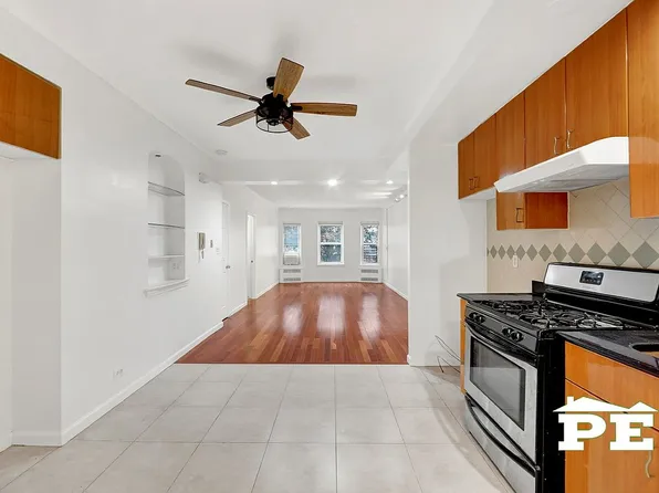 1615 Avenue 221, Brooklyn, NY 11230