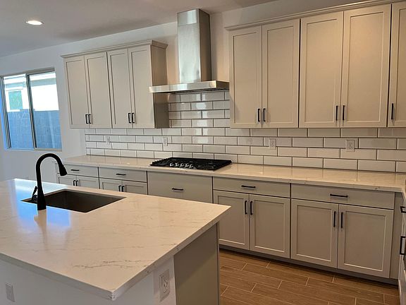 4th image of 17287 W Valentine St