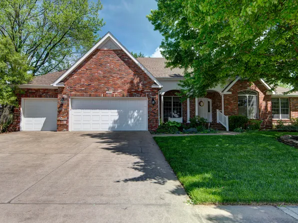 3904 S Meadowbrook Avenue, Springfield, MO 65807