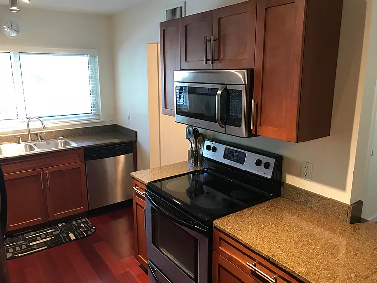 621 E Woolbright Rd #202 — Photo 3