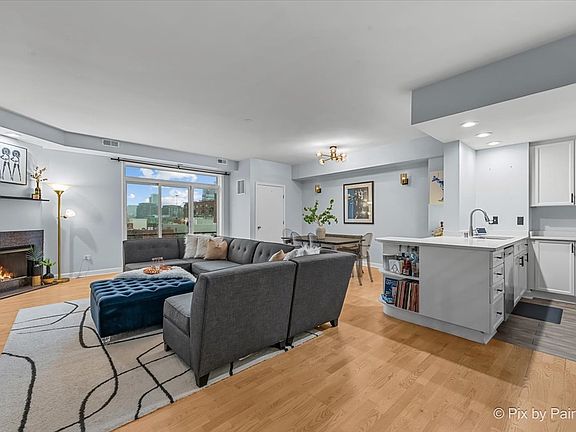 2nd image of 680 N Green St APT 605