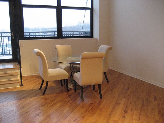 2nd image of 2015 Grand Ave Unit 524