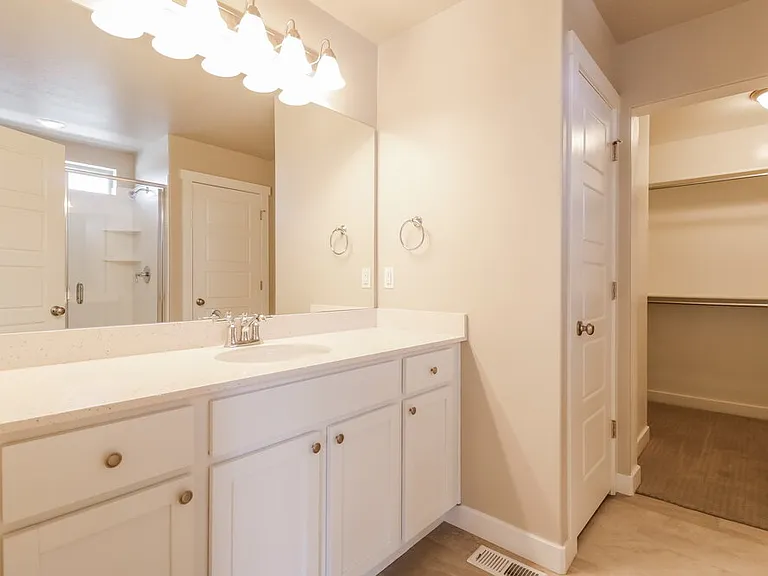 1083 W Osprey Dr — Photo 10