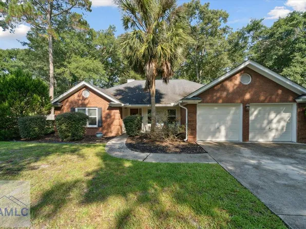 61 Cricket Ct, Richmond Hill, GA 31324