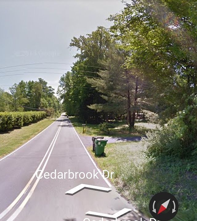 2nd image of 8209 Cedarbrook Dr