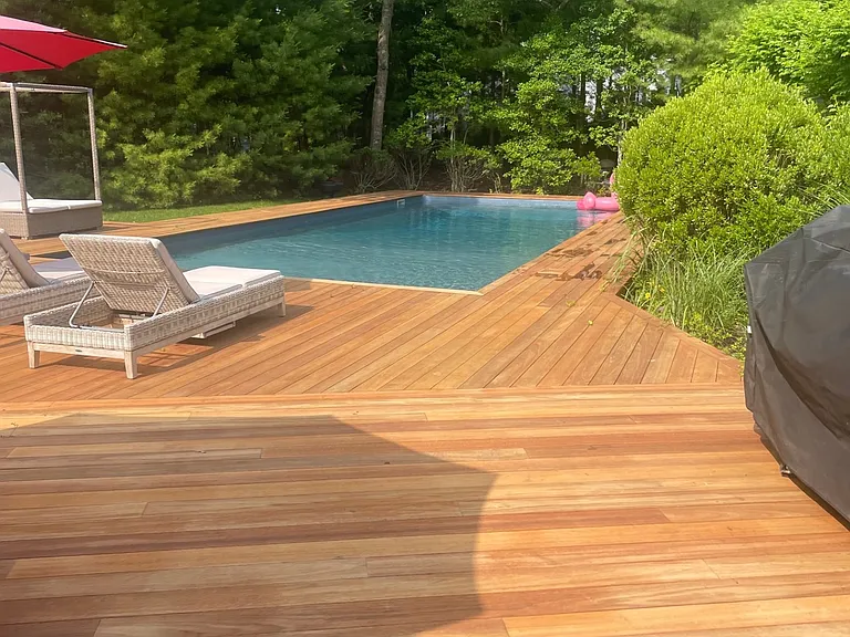492 Sag Harbor Tpke — Photo 25