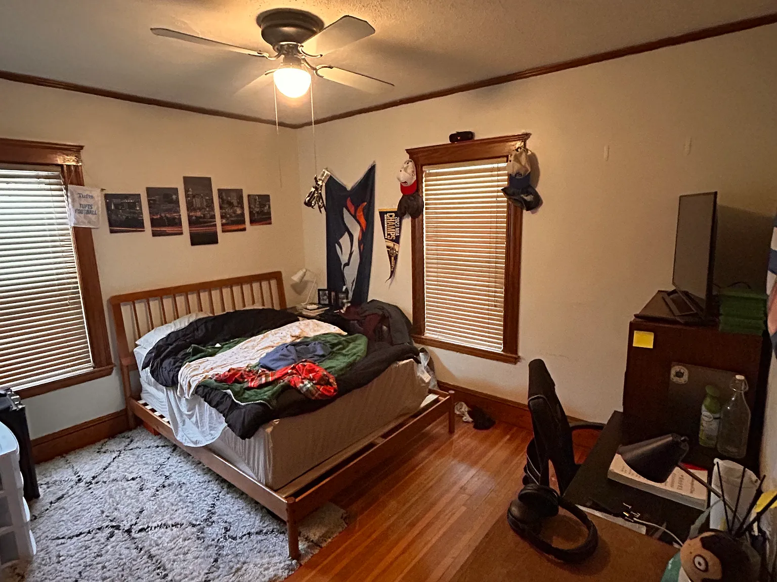 5 bed, $1,300 — Photo 2