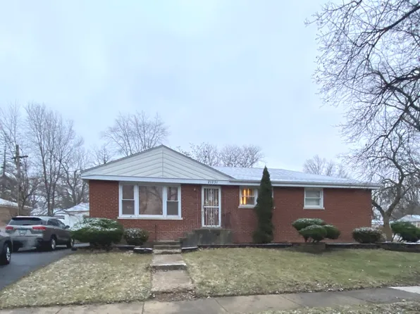 21231 Butterfield Pkwy, Matteson, IL 60443