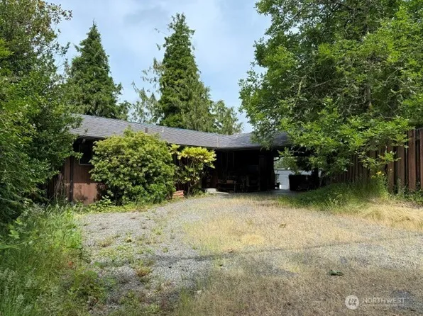 13257 Holmes Point Drive NE, Kirkland, WA 98034