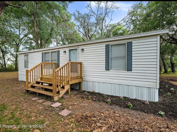 138 Arkays Ave, Spring Hill, FL 34609