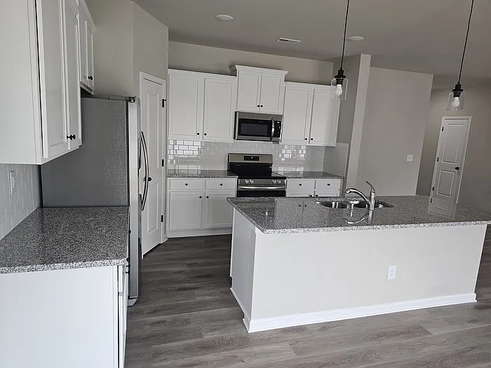 4220 Stoneygreen Ln — Photo 6