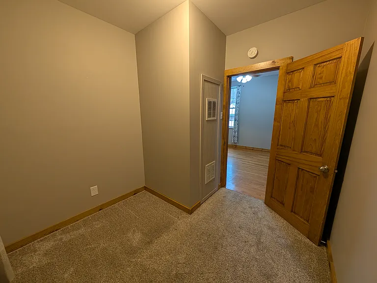529 Main St — Photo 12