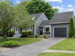 70 Harborview Dr, Warwick, RI 02889