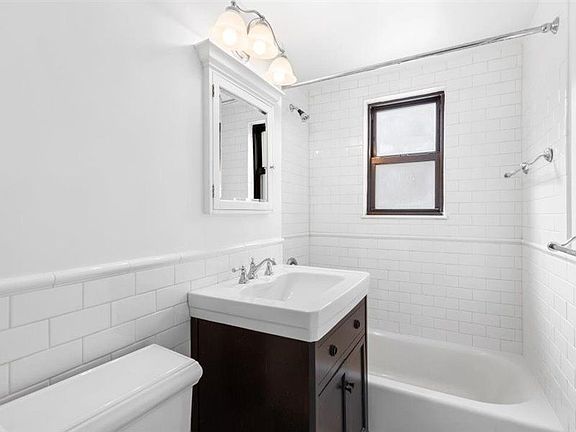 2nd image of 150 E 50th St #8A