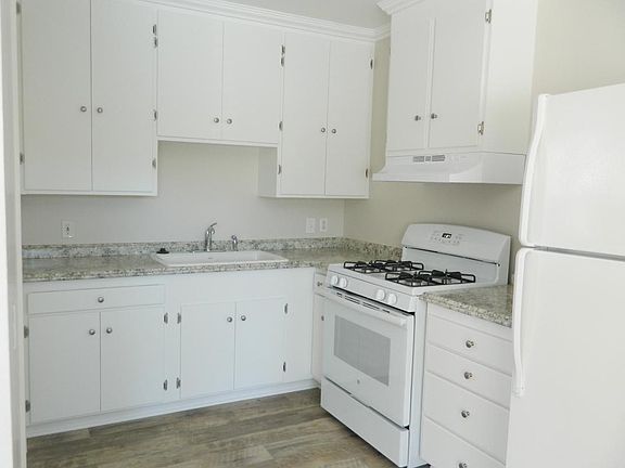 5th image of 1789 Laurel Ave