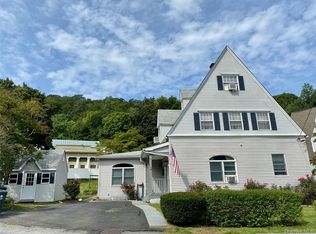 1 Library Rd, Tuxedo Park, NY 10987