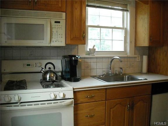 4th image of 120 E Washington Ave