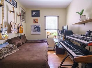 68 Ida St APT 1, Troy, NY 12180