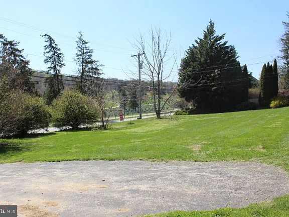5th image of E Matsonford Rd