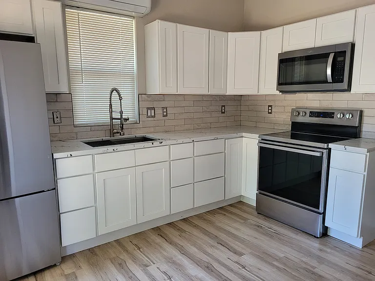 125 Orange Ave #B — Photo 3