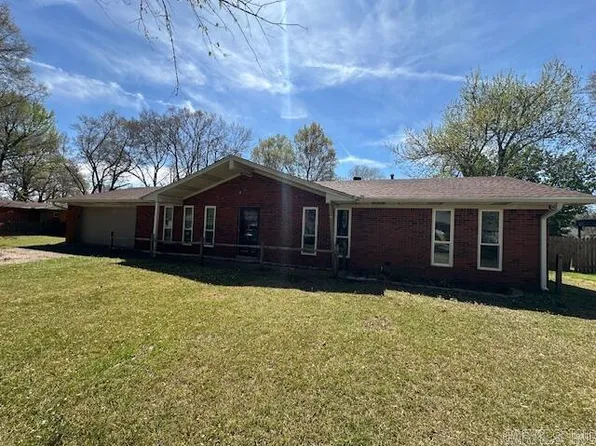 108 Tecumseh Trl, Jacksonville, AR 72076