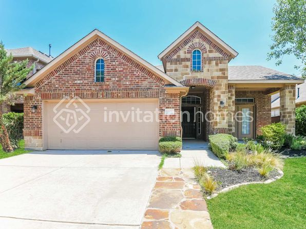 8008 Laurel Oak Dr