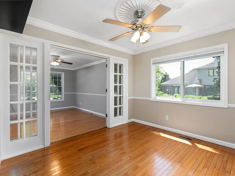 9025 Muirland Dr — Photo 8
