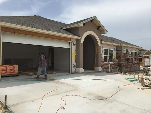 2233 Pinehollow Ln, Corpus Christi, TX 78418