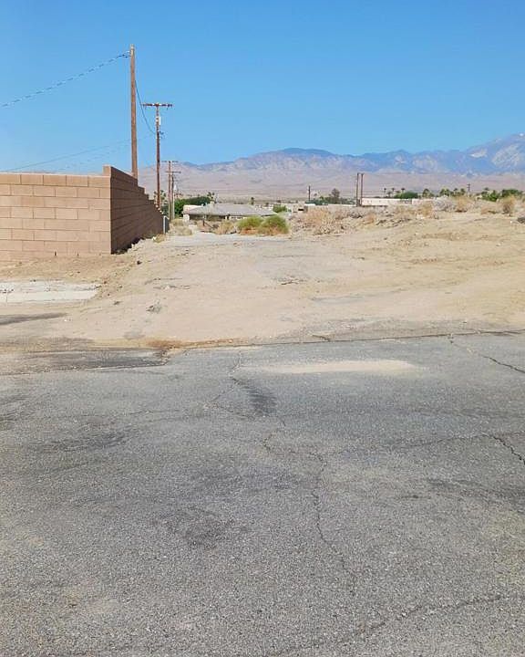 1st image of Mesquite Ave