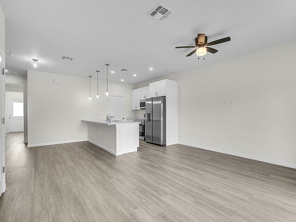 5th image of 2549 Slim Haywood Ave #1