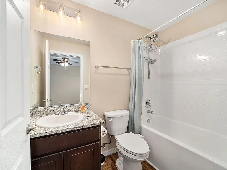 23935 NE 118th Ave — Photo 21