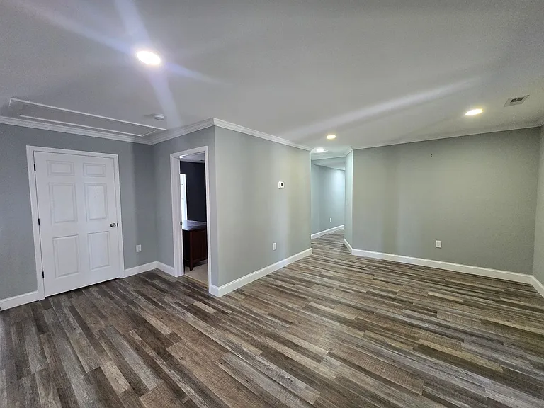 503 Lowdermilk St — Photo 3